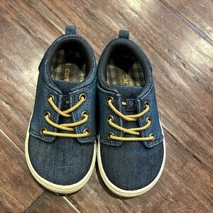 Carter boy toddler size 7